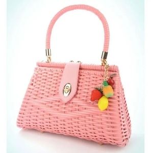 (Looking for) Pink Rattan Wicker Purse